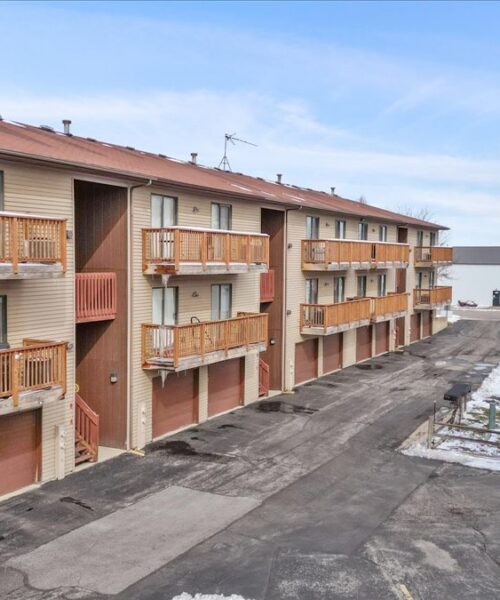 565 DEAN Drive #F, South Elgin, IL