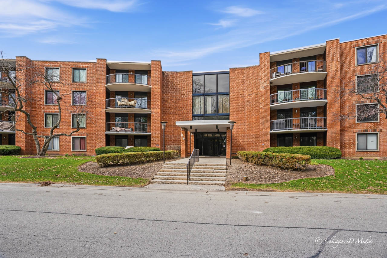 1615 E Central Road #122C, Arlington Heights, IL