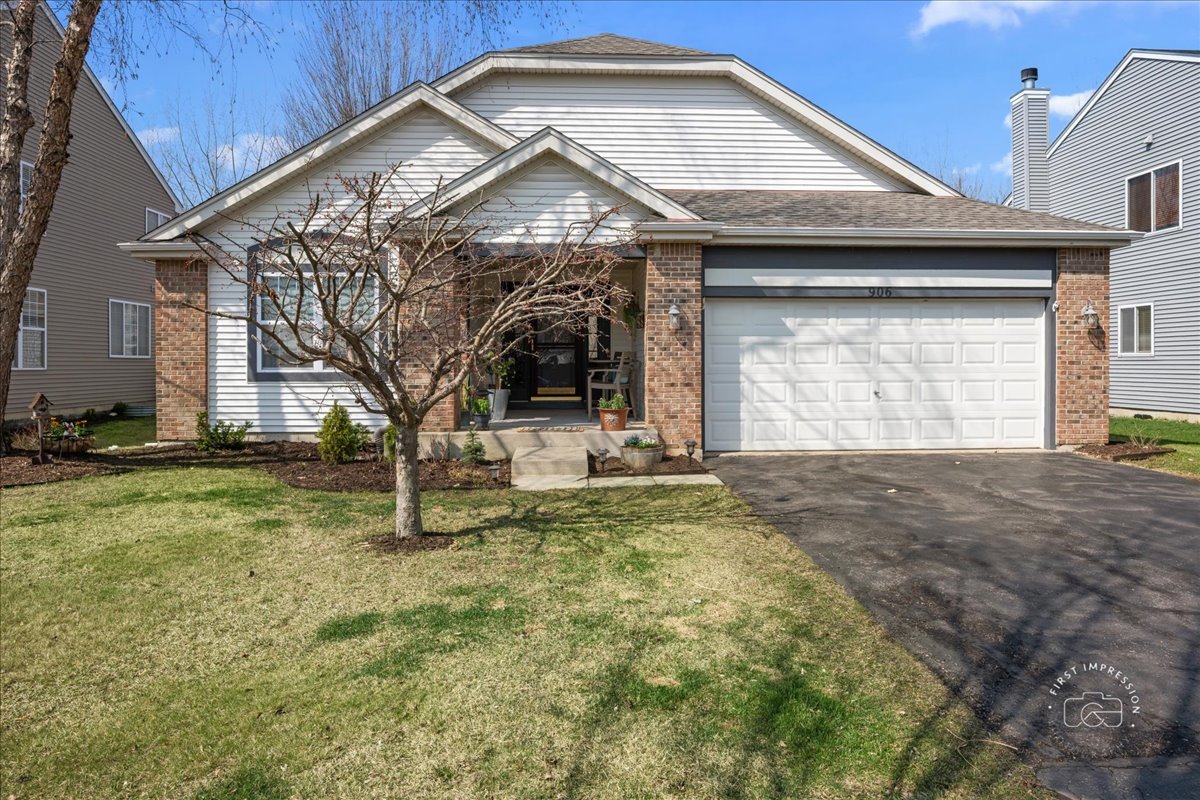 906 Bristol Street, Pingree Grove, IL