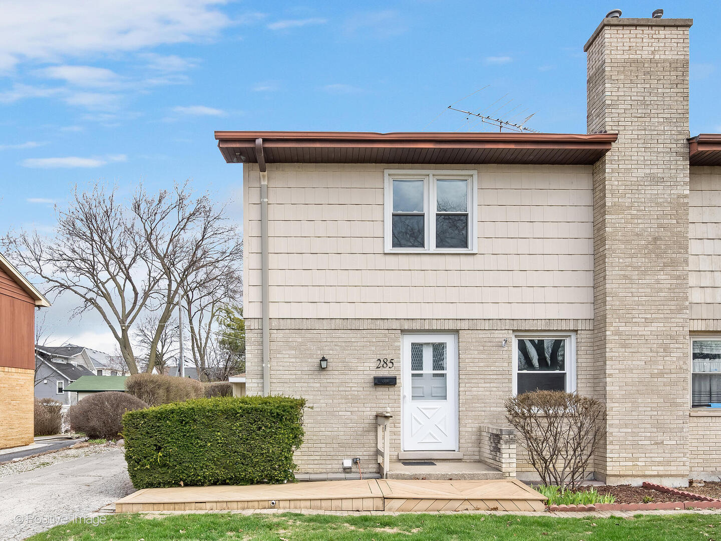 285 E 1st Street, Elmhurst, IL