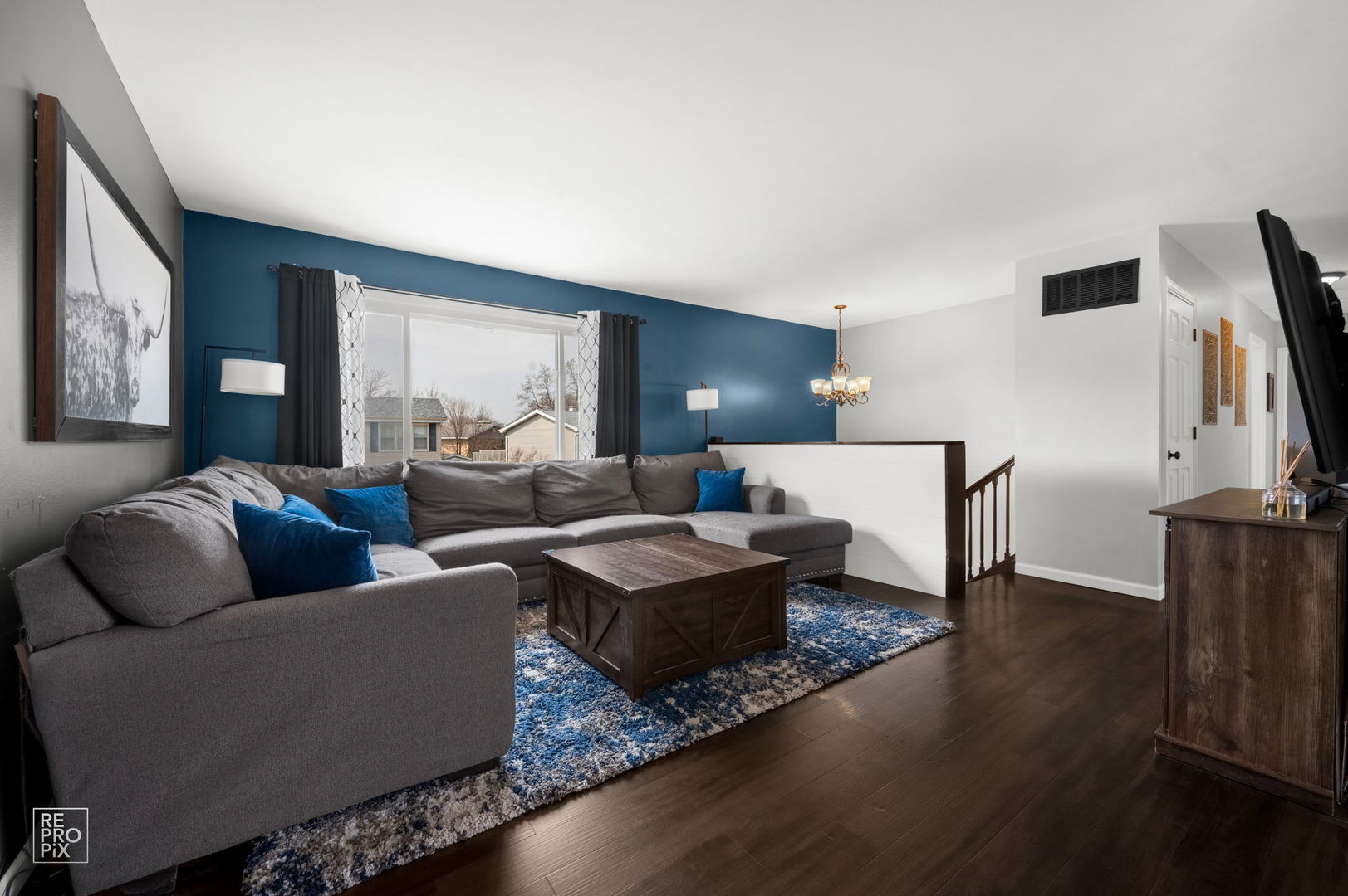 185 Harding Drive, Glendale Heights, IL