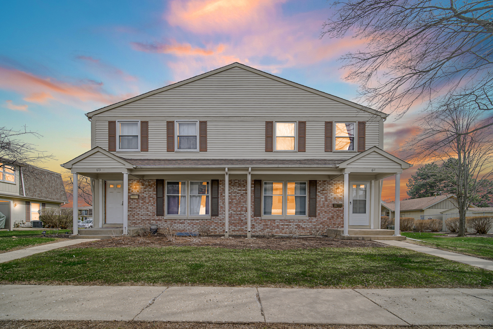 611 Kendall Court, Schaumburg, IL