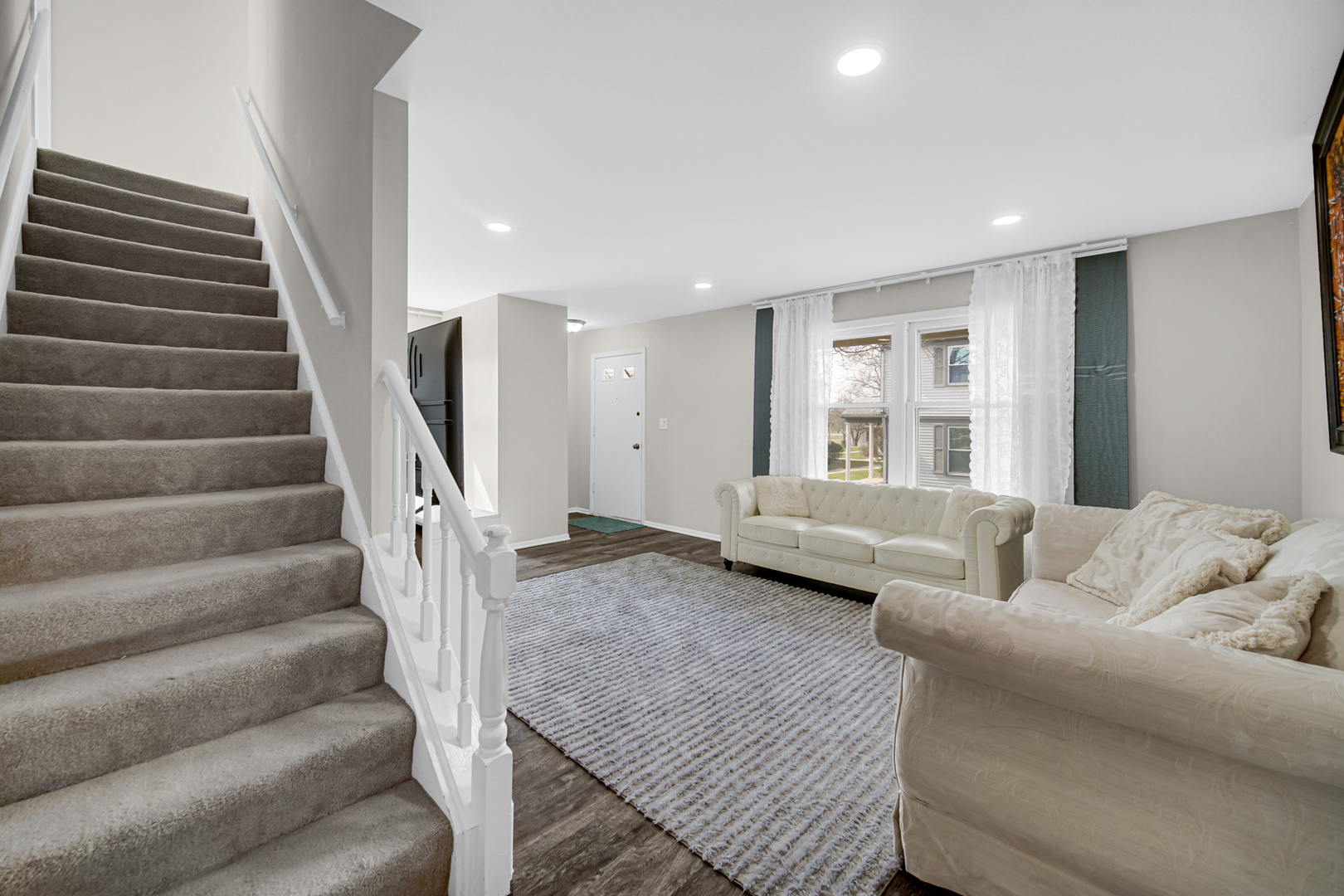 611 Kendall Court, Schaumburg, IL