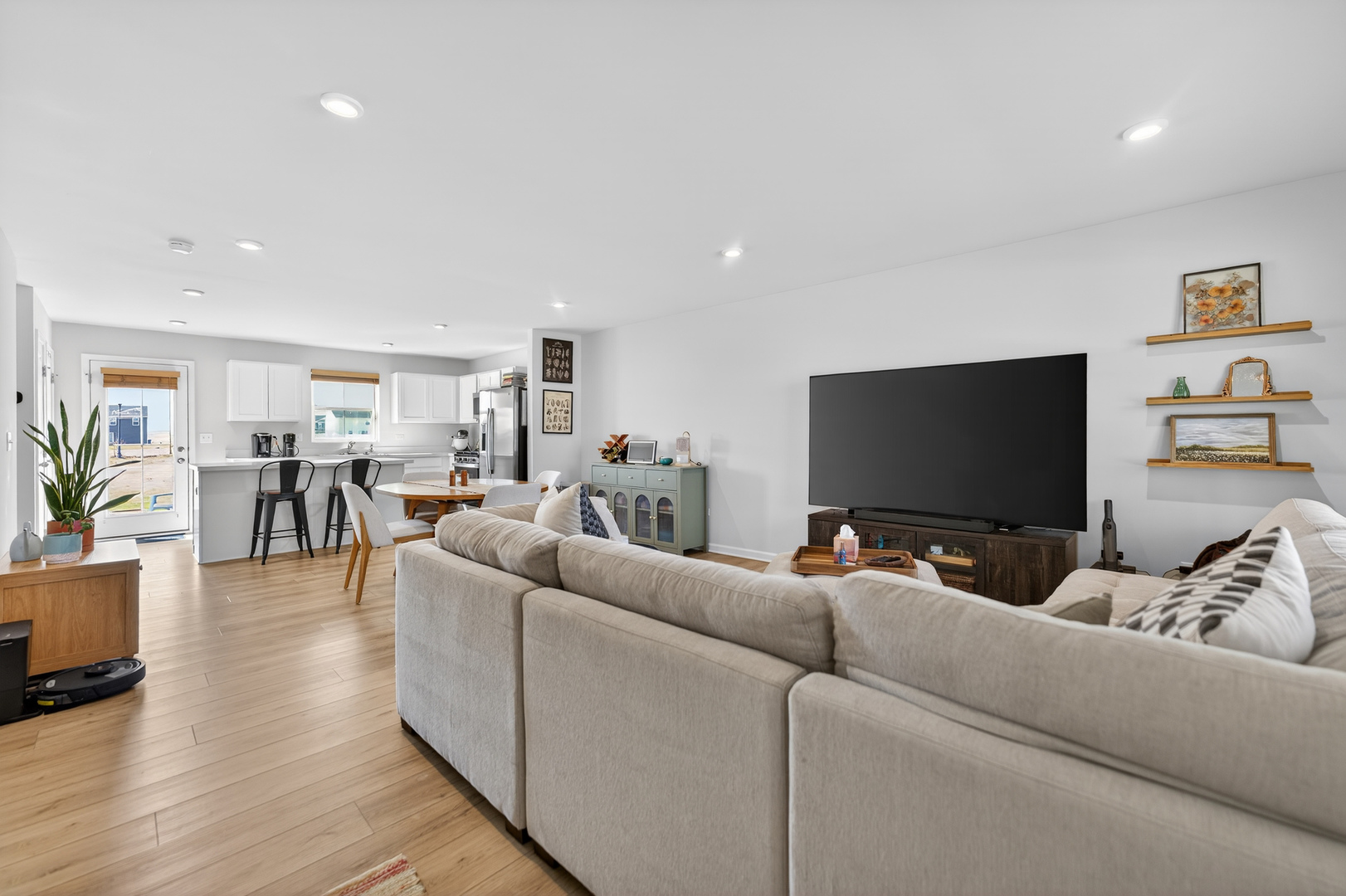 383 Thresher Street, DeKalb, IL