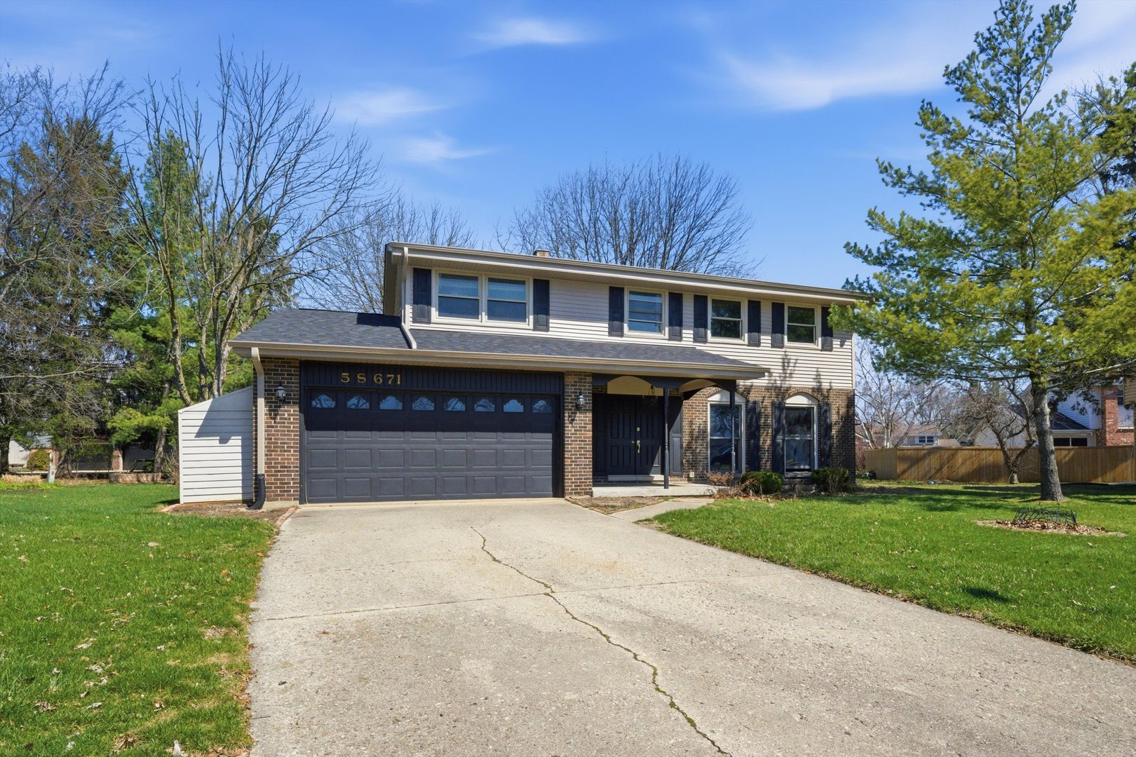 5S671 Heather Court, Naperville, IL
