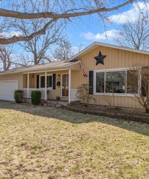 5332 31st Avenue Court, Moline, IL