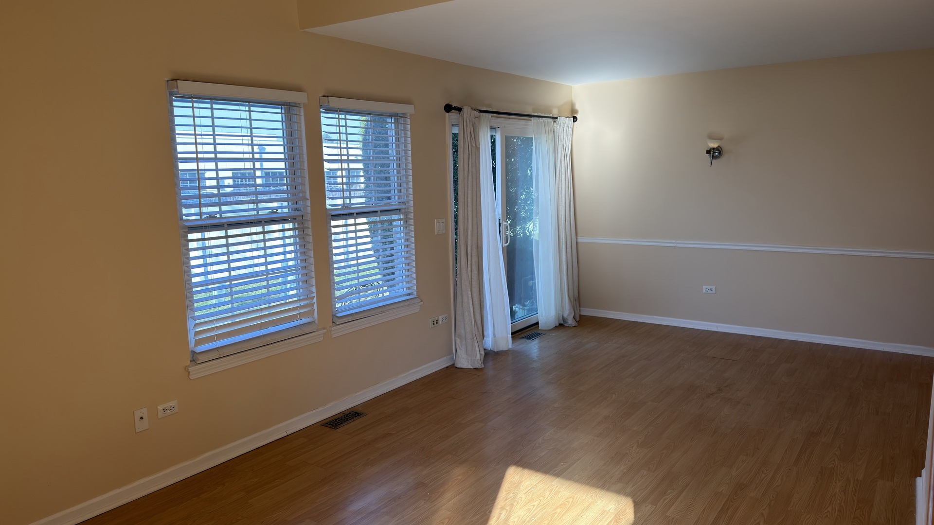 8114 160th Street, Tinley Park, IL