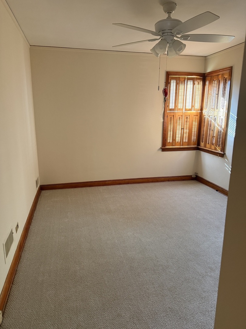 10210 S Rhodes Avenue, Chicago, IL