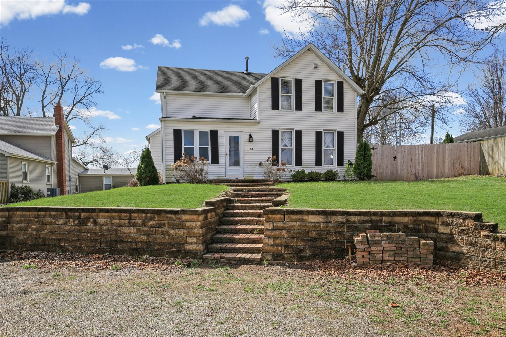 107 E Washington Street, Congerville, IL