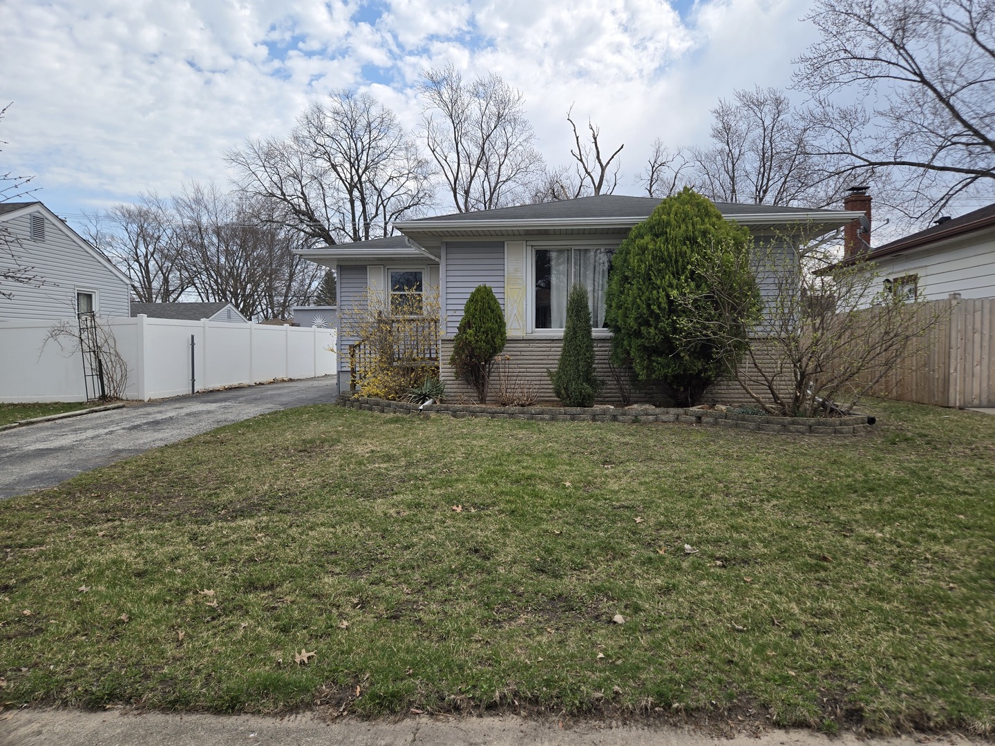 17909 Glen Oak Avenue, Lansing, IL
