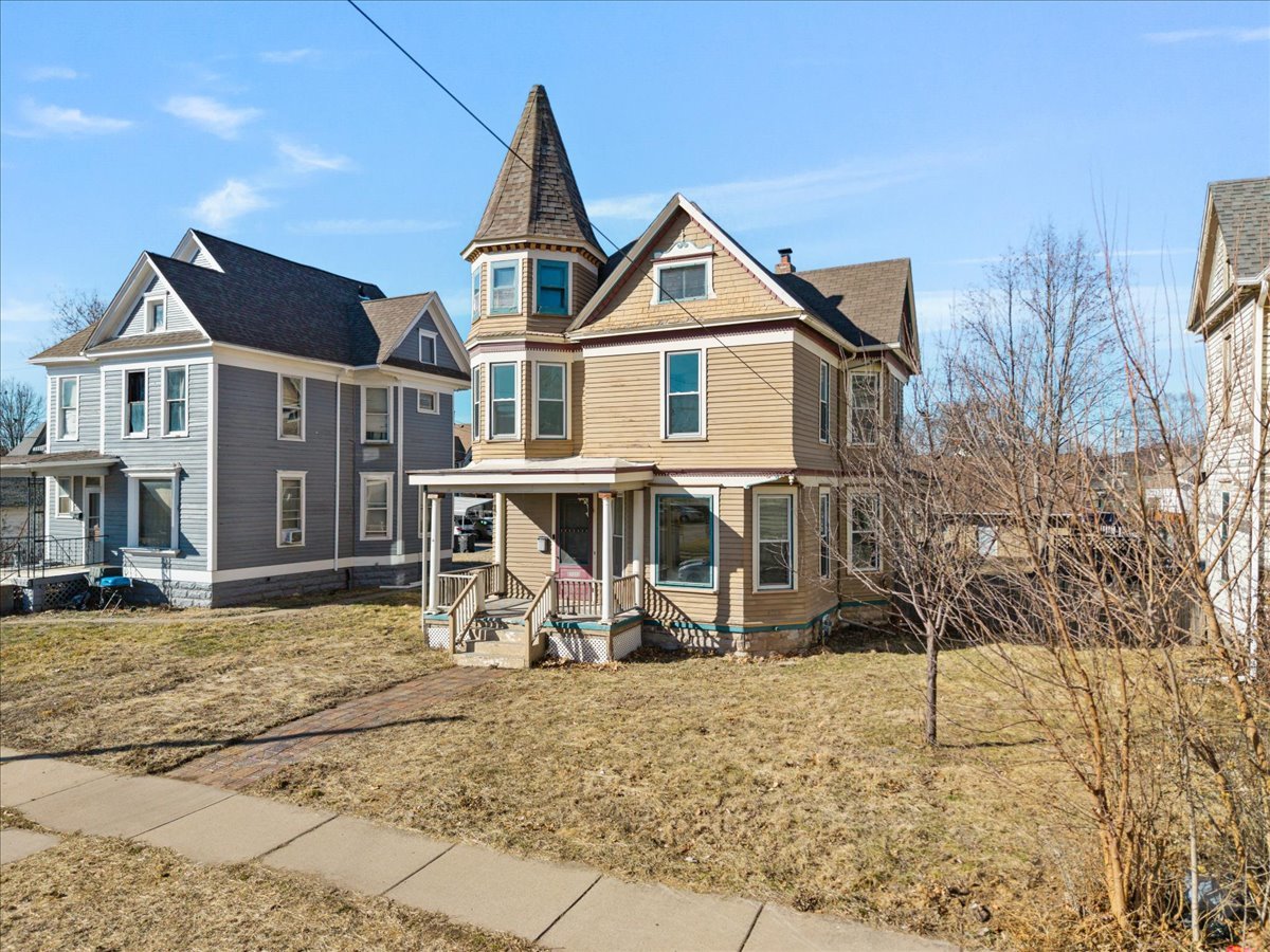 1517 9 Avenue, Rock Island, IL