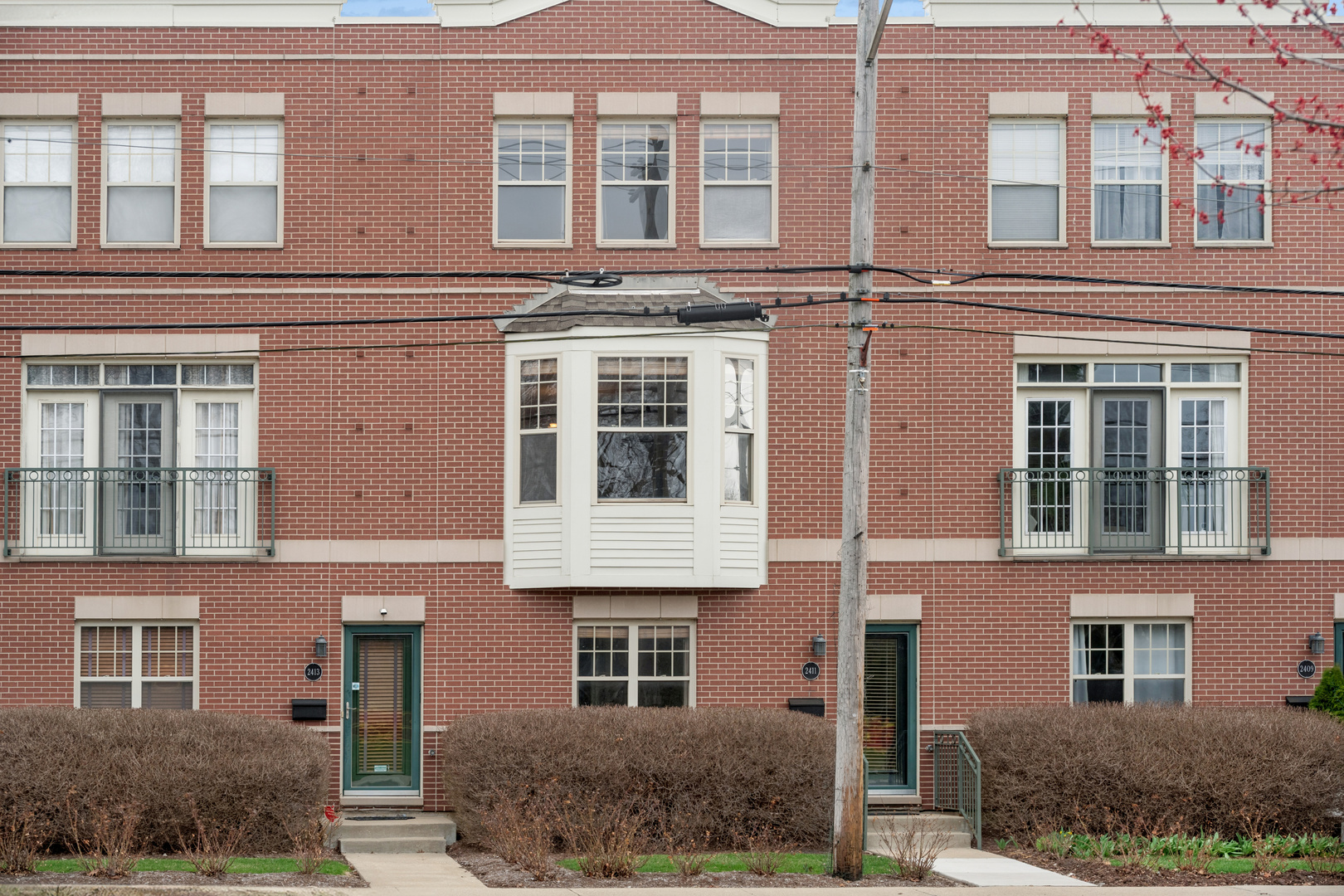 2411 N 75th Avenue, Elmwood Park, IL