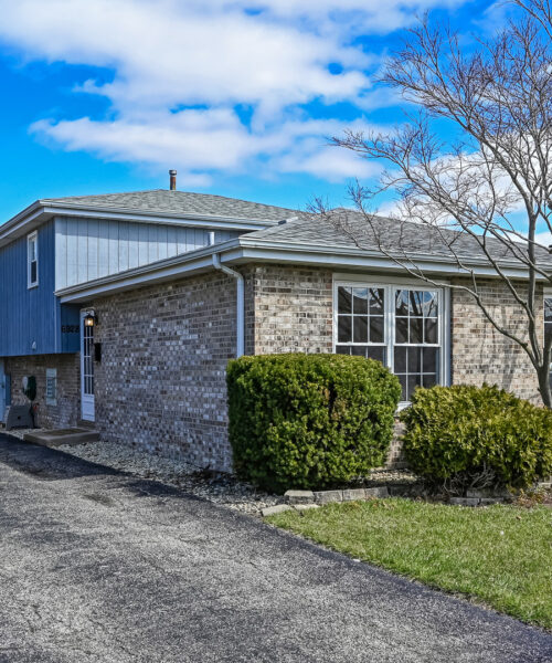 6928 W Crandall Avenue, Worth, IL