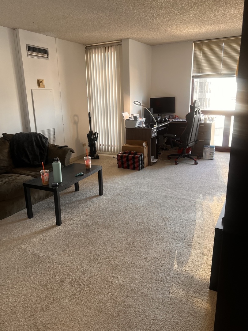 200 N Dearborn Street #3705, Chicago, IL