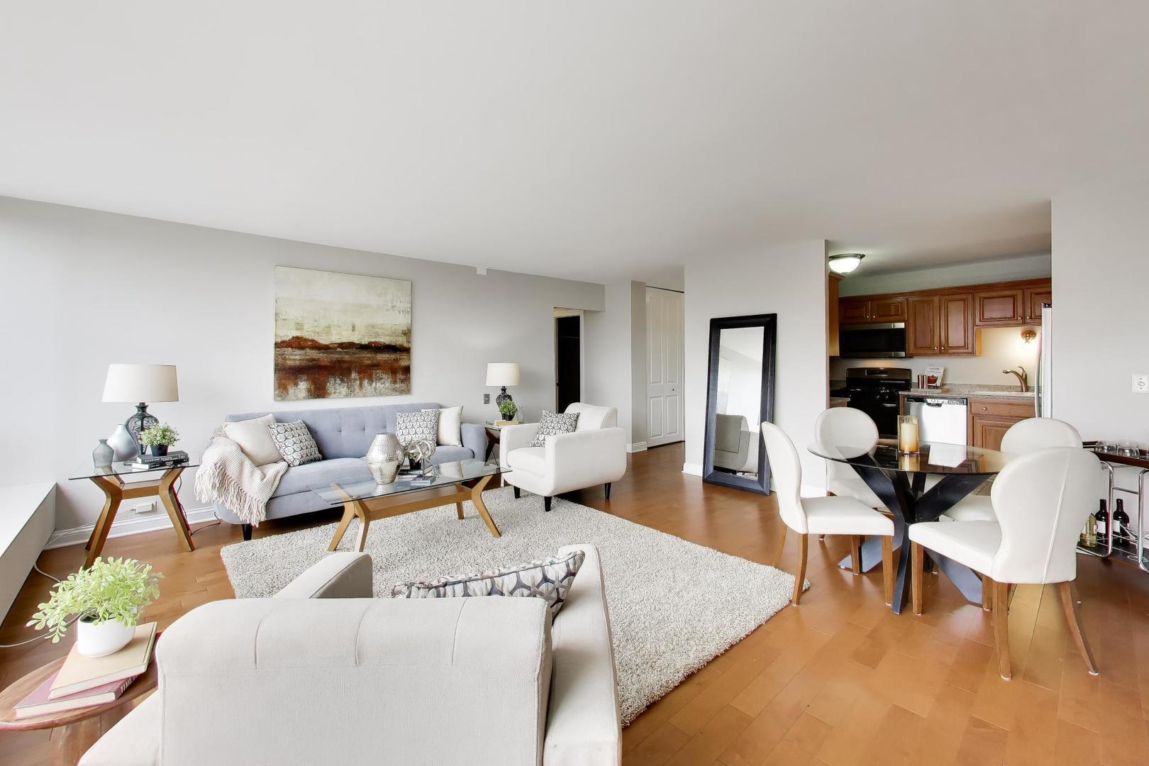 2800 N Lake Shore Drive #414, Chicago, IL