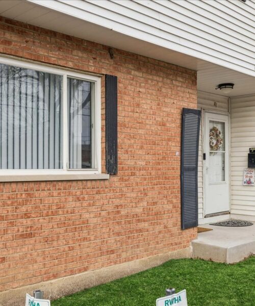 1317 Monomoy Street #E, Aurora, IL