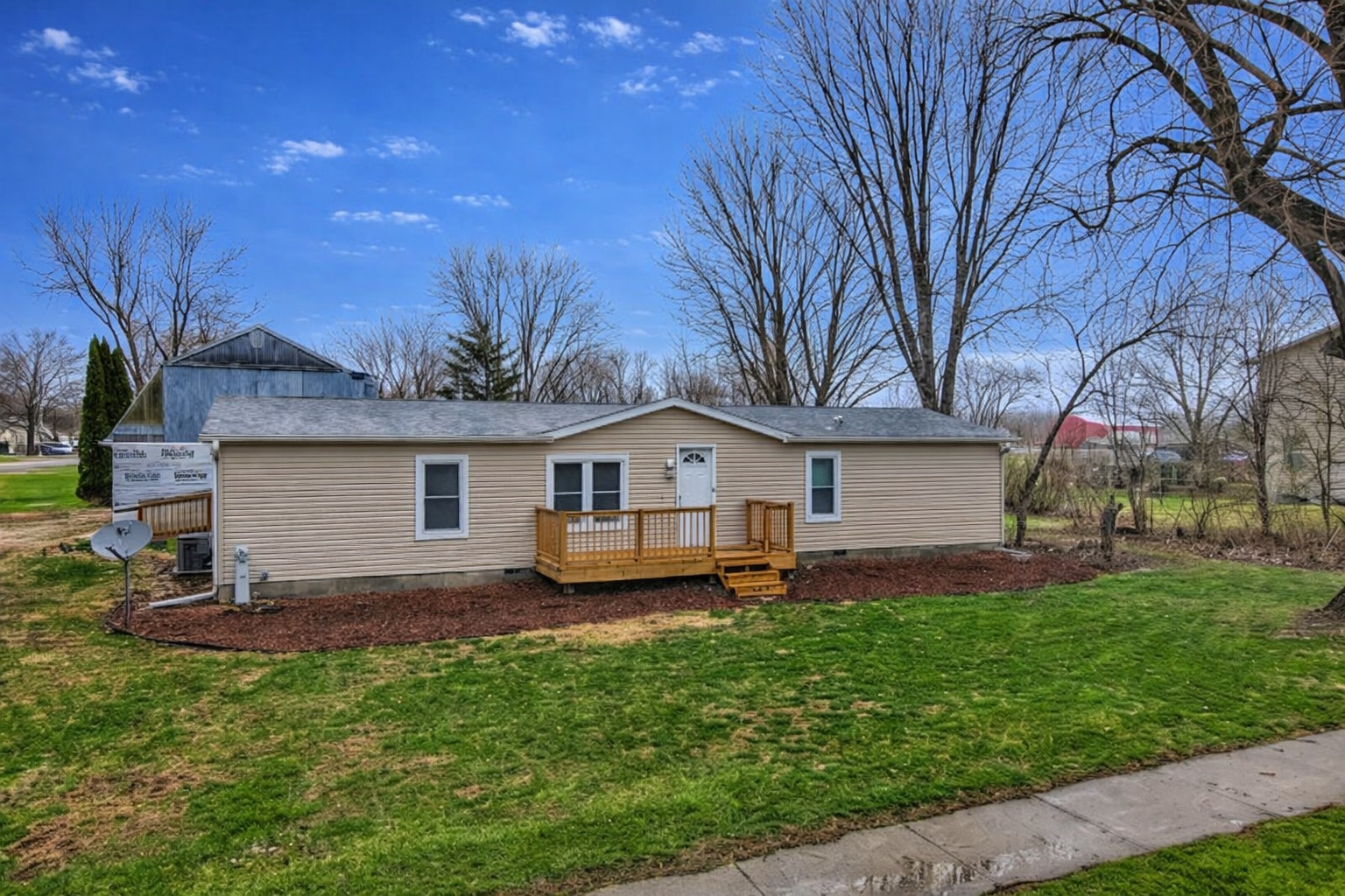 133 South Street, Seneca, IL