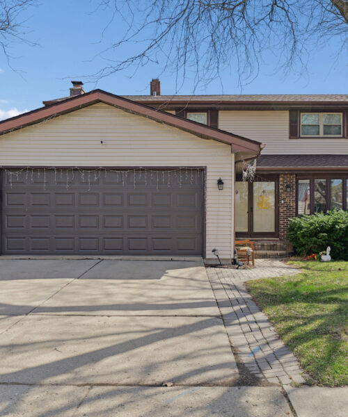 861 Boone Drive, Carol Stream, IL