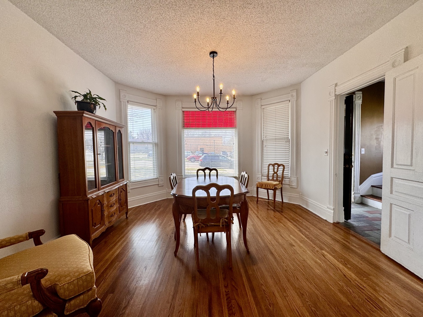 706 S Hennepin Avenue, Dixon, IL