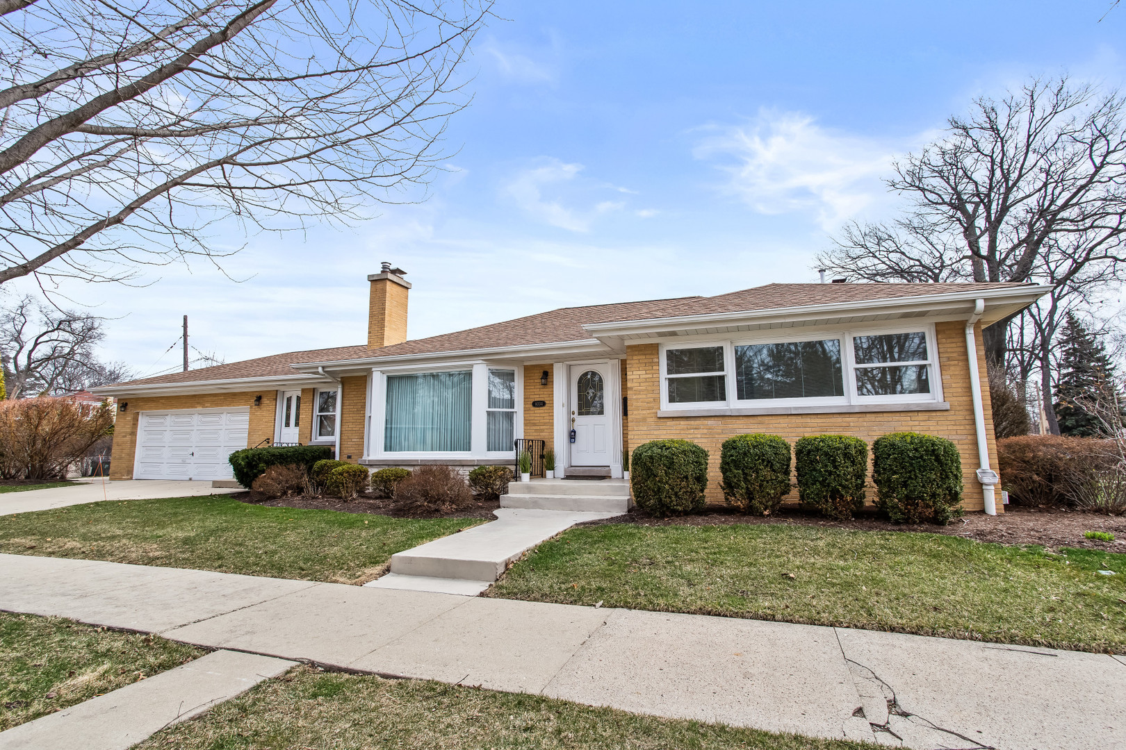 6034 Grove Court, Morton Grove, IL