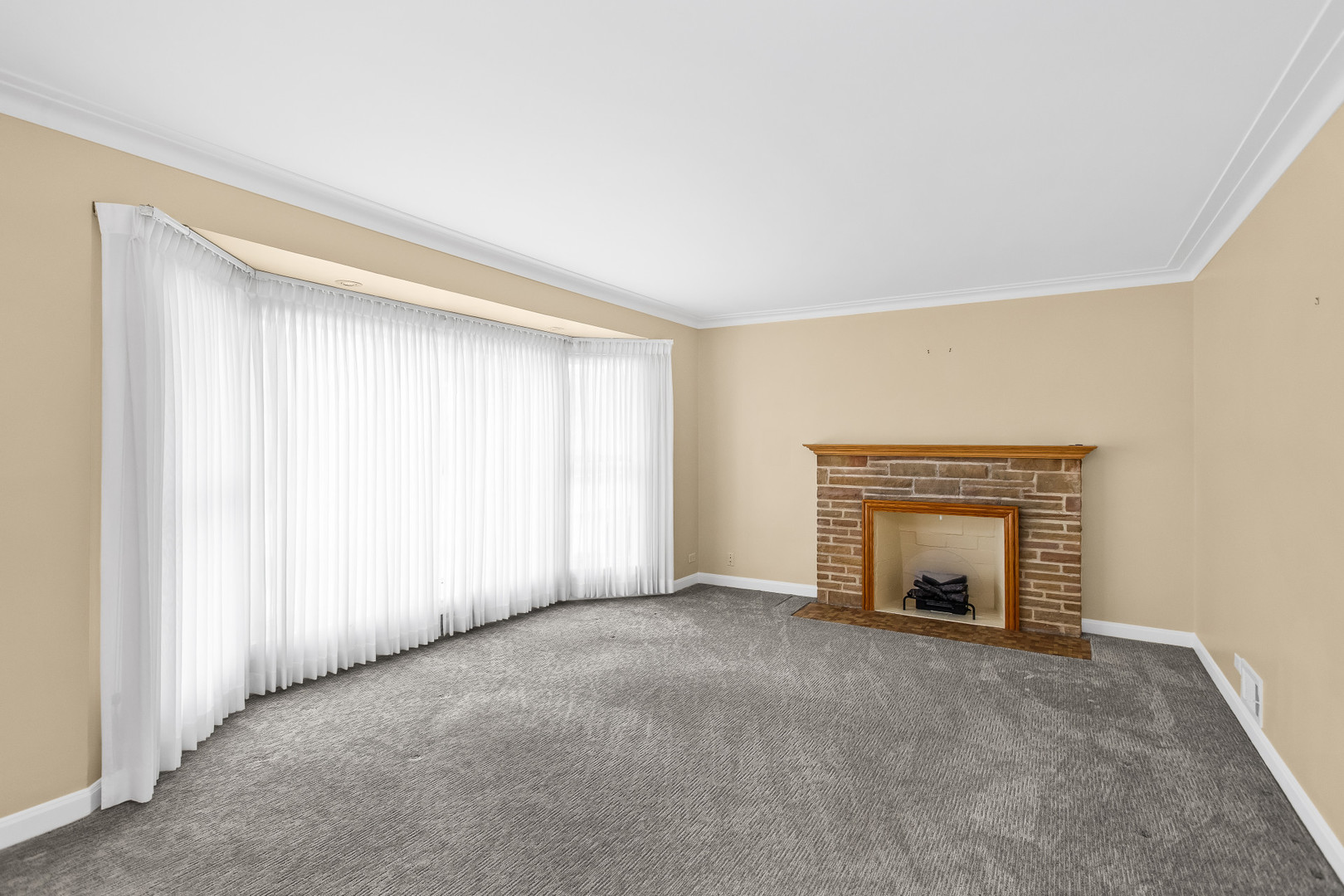 6034 Grove Court, Morton Grove, IL