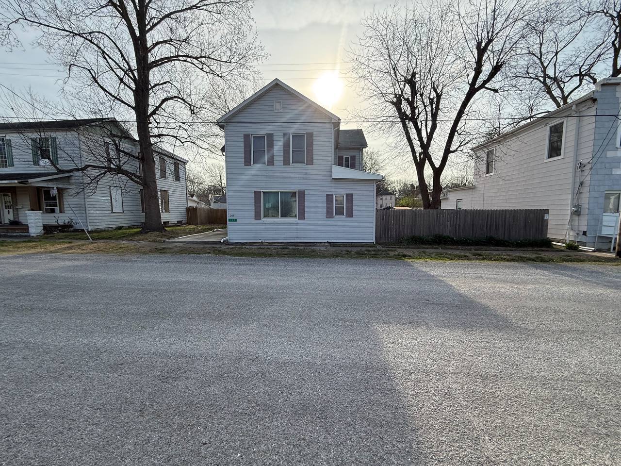 209 N Benton Street, New Athens, IL