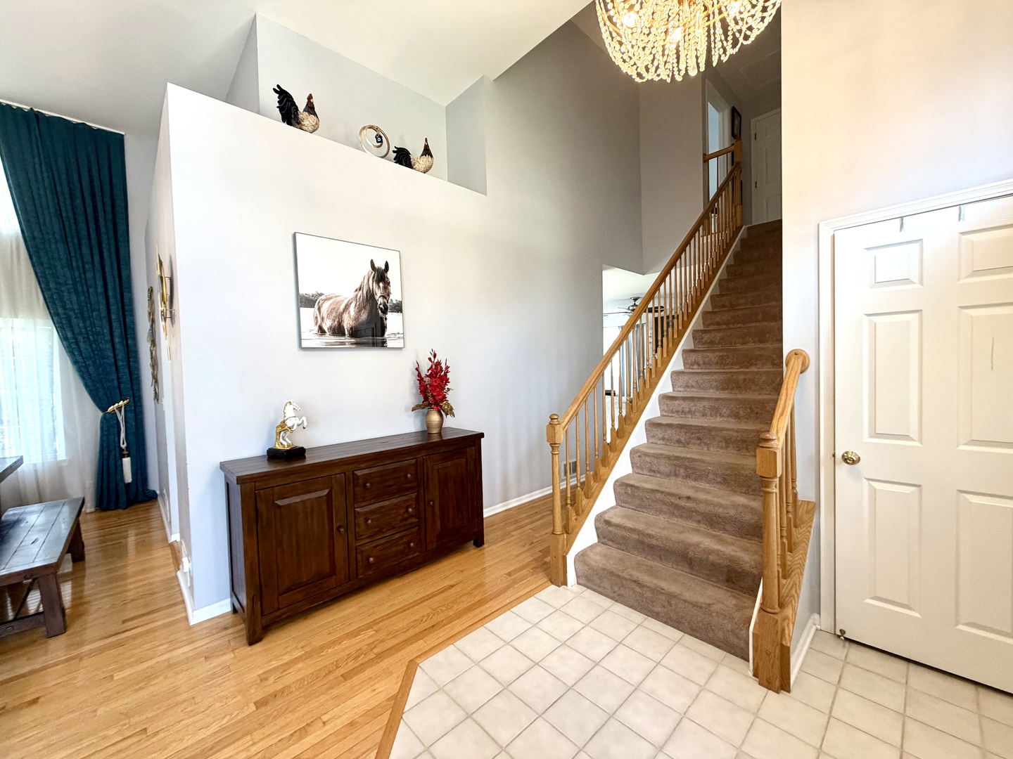 2123 Skylane Drive, Naperville, IL