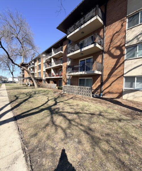2230 S Goebbert Road #139, Arlington Heights, IL