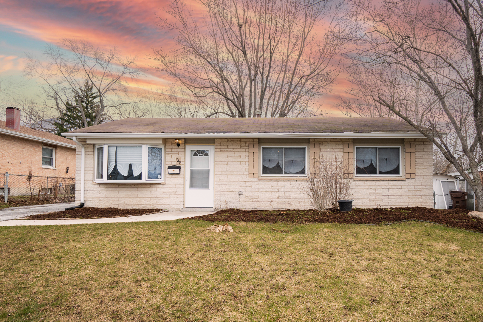 729 Blackhawk Drive, University Park, IL