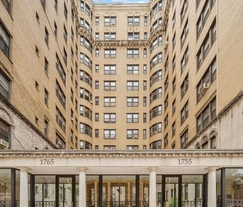 1755 E 55th Street #1201, Chicago, IL