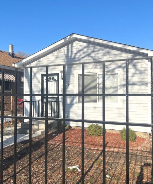 9339 S Burnside Avenue, Chicago, IL