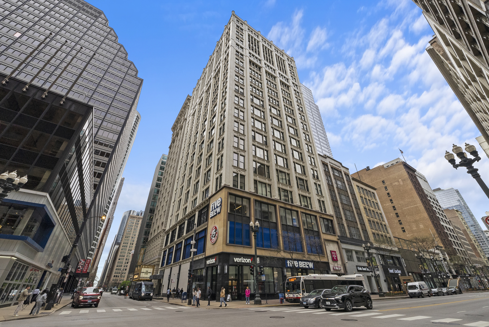 8 W MONROE Street #1704, Chicago, IL