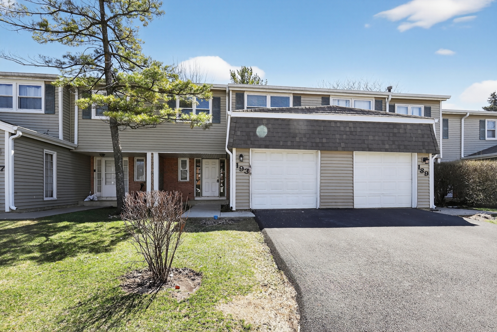 193 Jeffrey Lane, Bolingbrook, IL