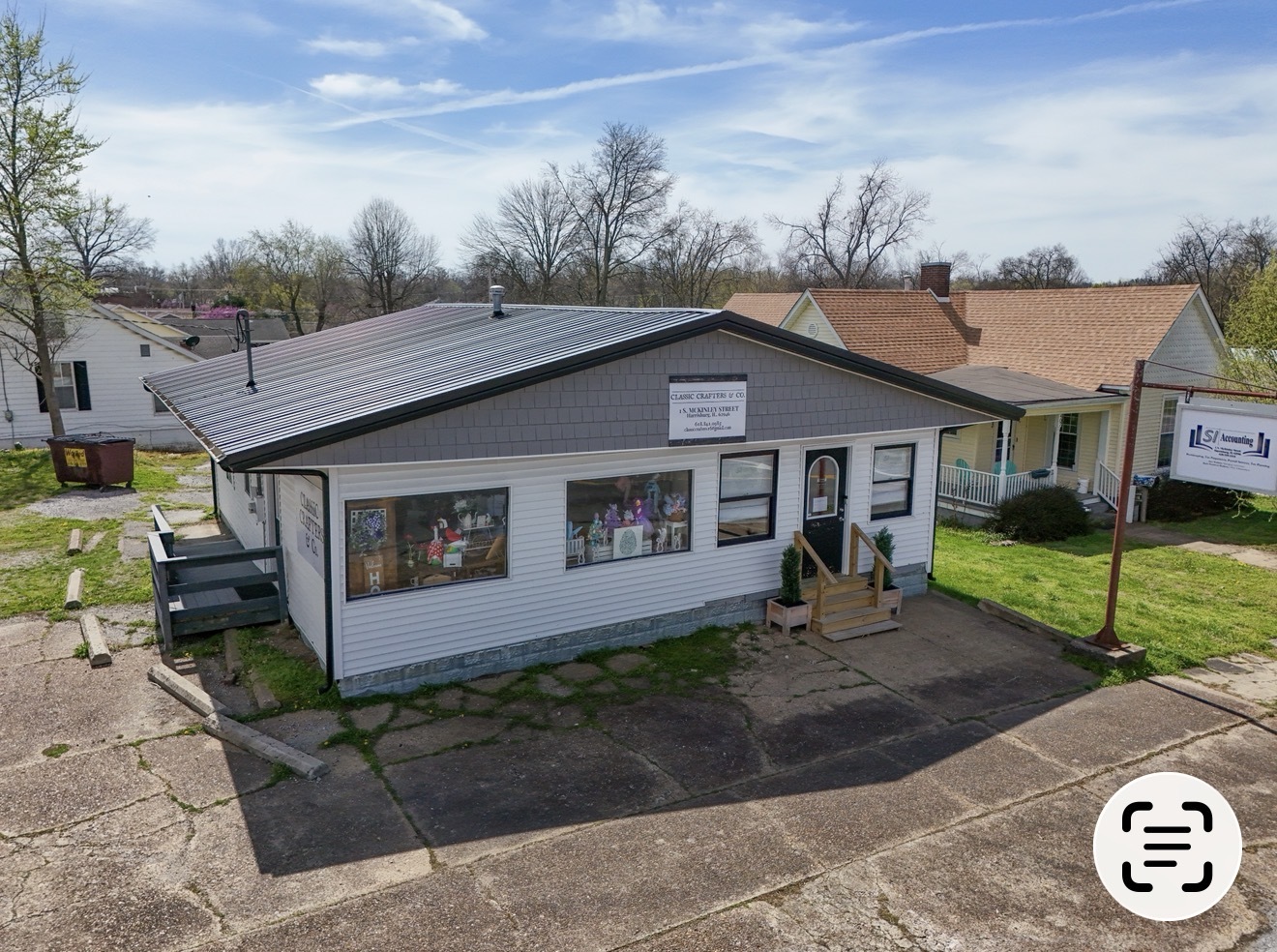 1 McKinley Street, Harrisburg, IL