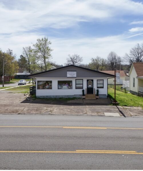 1 McKinley Street, Harrisburg, IL