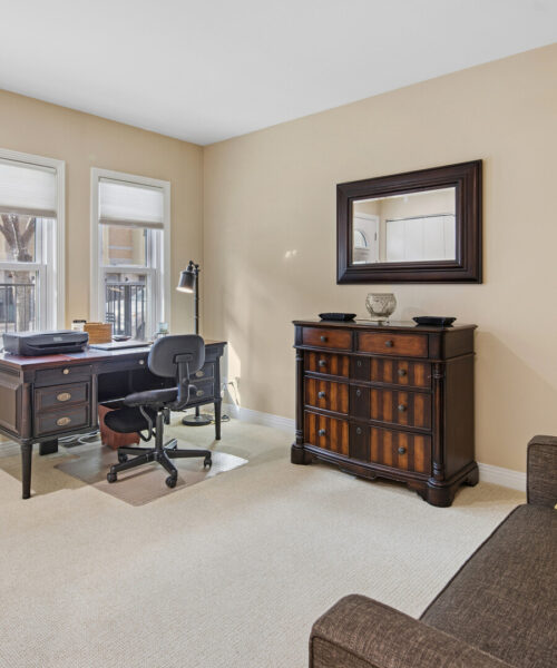 525 N PEORIA Street, Chicago, IL