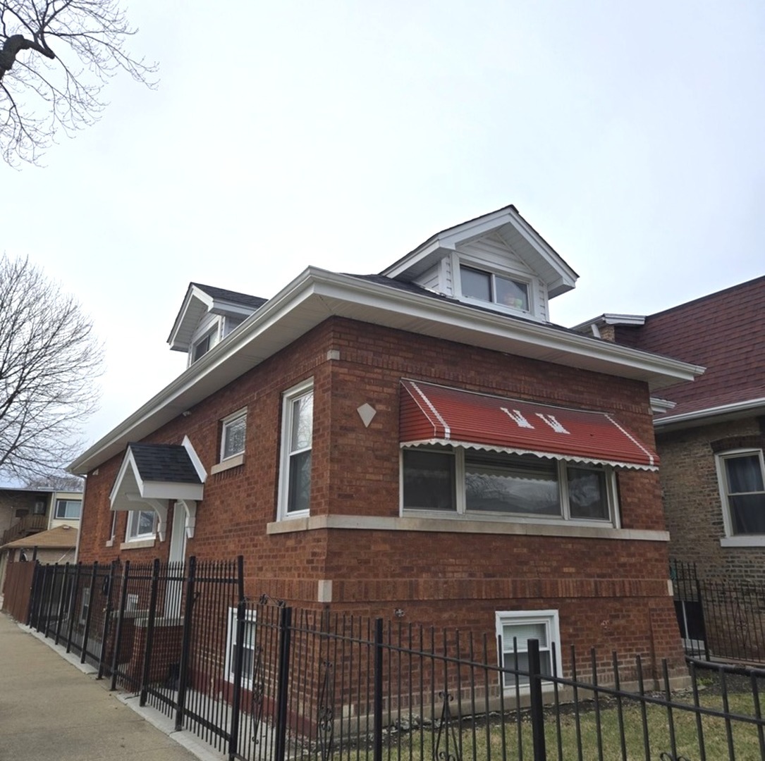 1400 N LOTUS Avenue, Chicago, IL