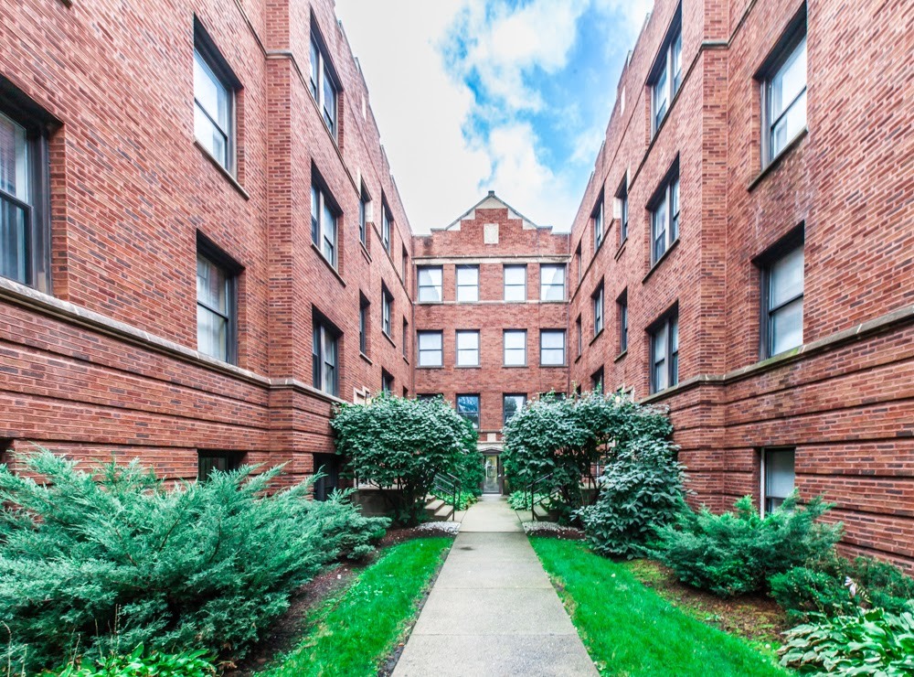 4525 S Drexel Boulevard #3W, Chicago, IL