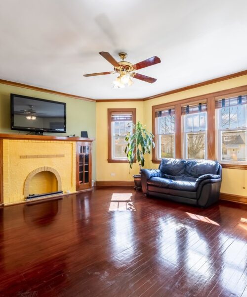 6120 W School Street, Chicago, IL