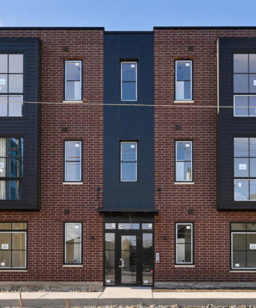 8308 CENTER Avenue #302, River Grove, IL