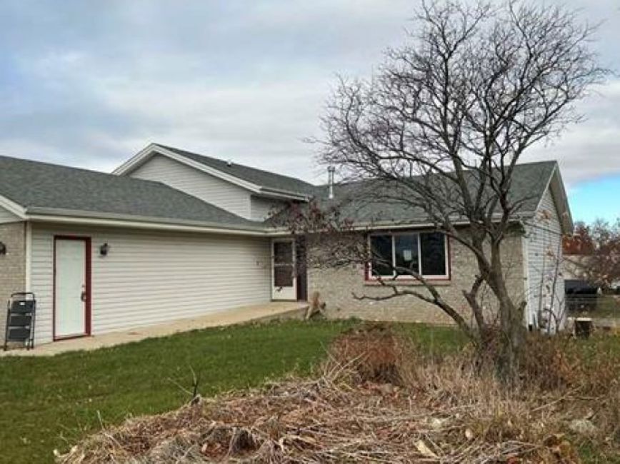 6984 Squaw Prairie Road, Belvidere, IL