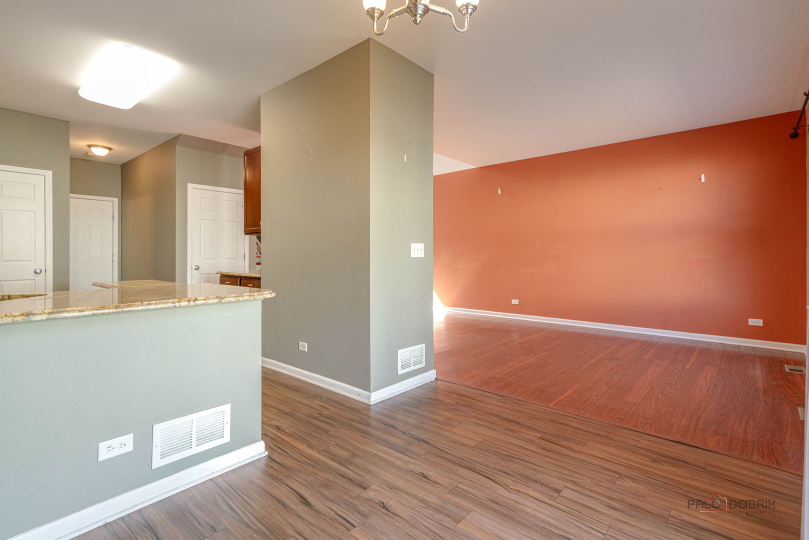 532 S Jade Lane, Round Lake, IL