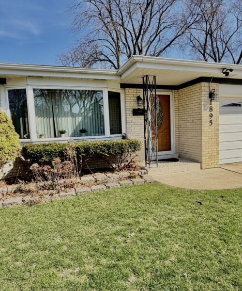 1895 Birch Street, Des Plaines, IL