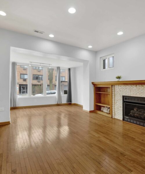 7223 N Damen Avenue, Chicago, IL