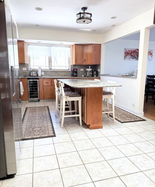 5010 Woodrow Avenue, McHenry, IL