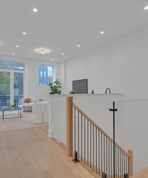 505 W Elm Street #105, Chicago, IL