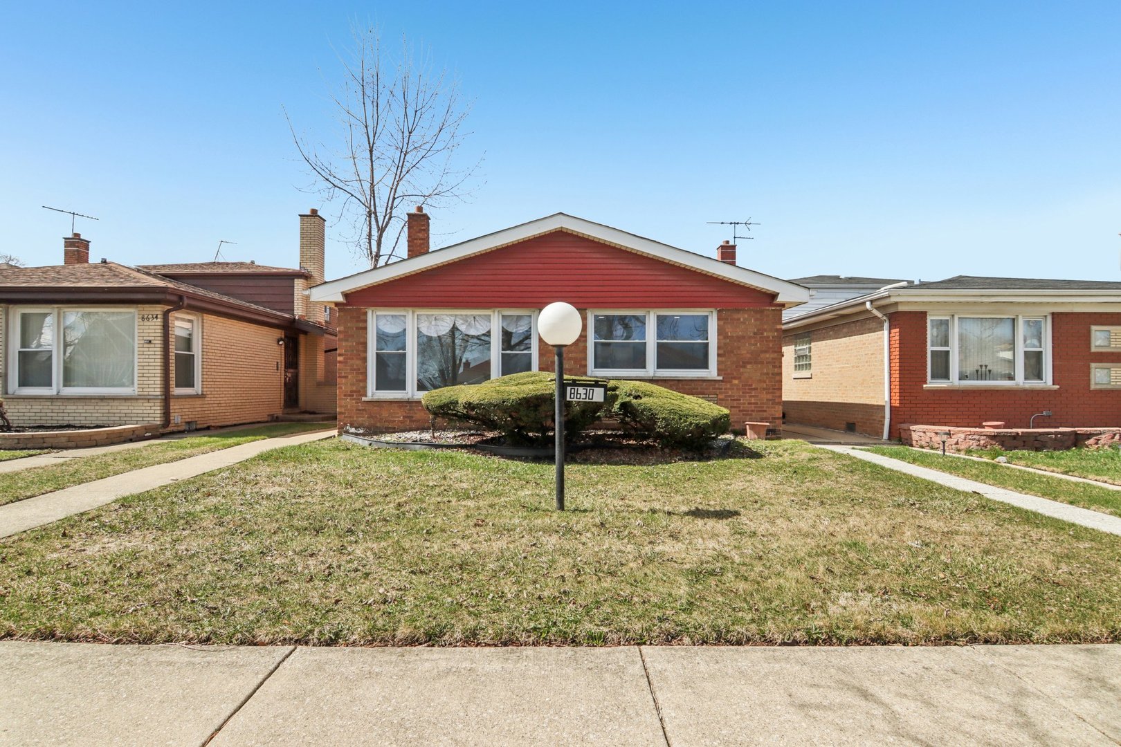 8630 S Michigan Avenue, Chicago, IL