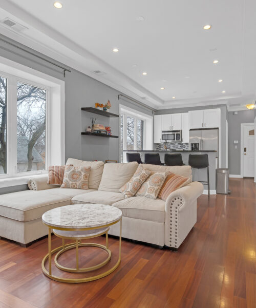 3435 W Sunnyside Avenue #3W, Chicago, IL