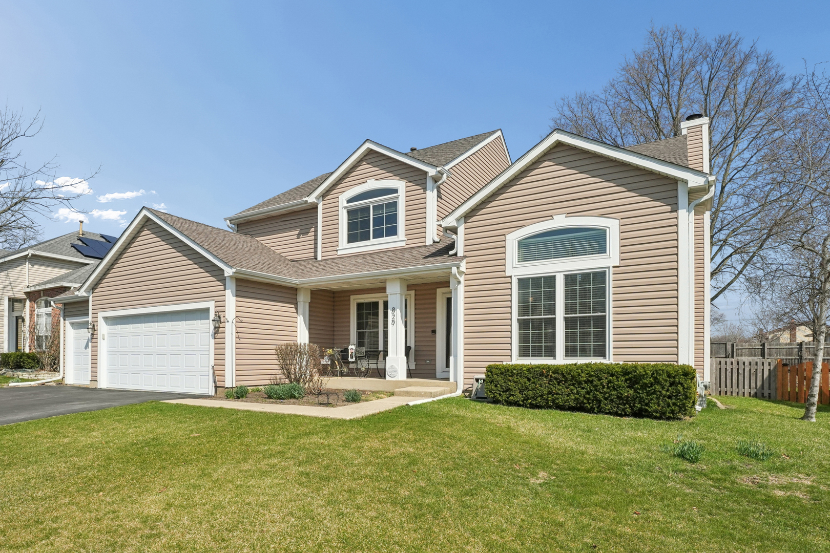 829 Renaissance Drive, Carol Stream, IL