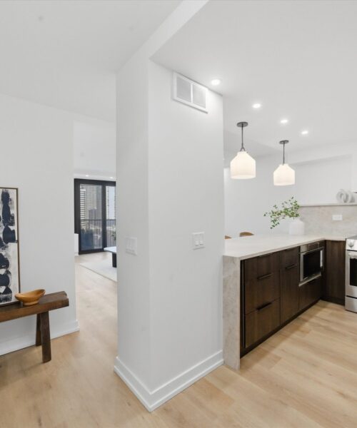 1560 N Sandburg Terrace #1210J, Chicago, IL